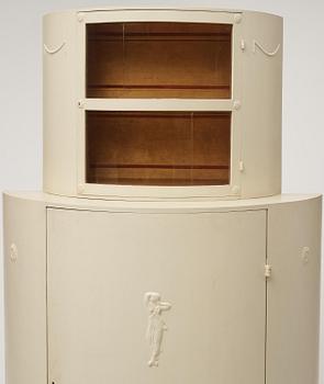 Gunnar Asplund, a Swedish Grace cabinet, ca 1920.