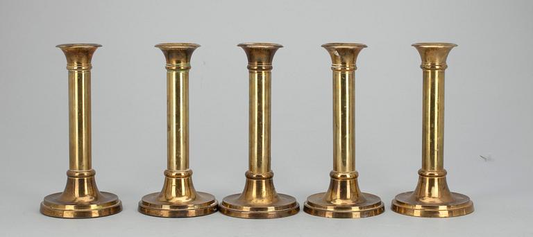 LJUSSTAKAR, 5 st, mässing, möjligen England 1900-tal.