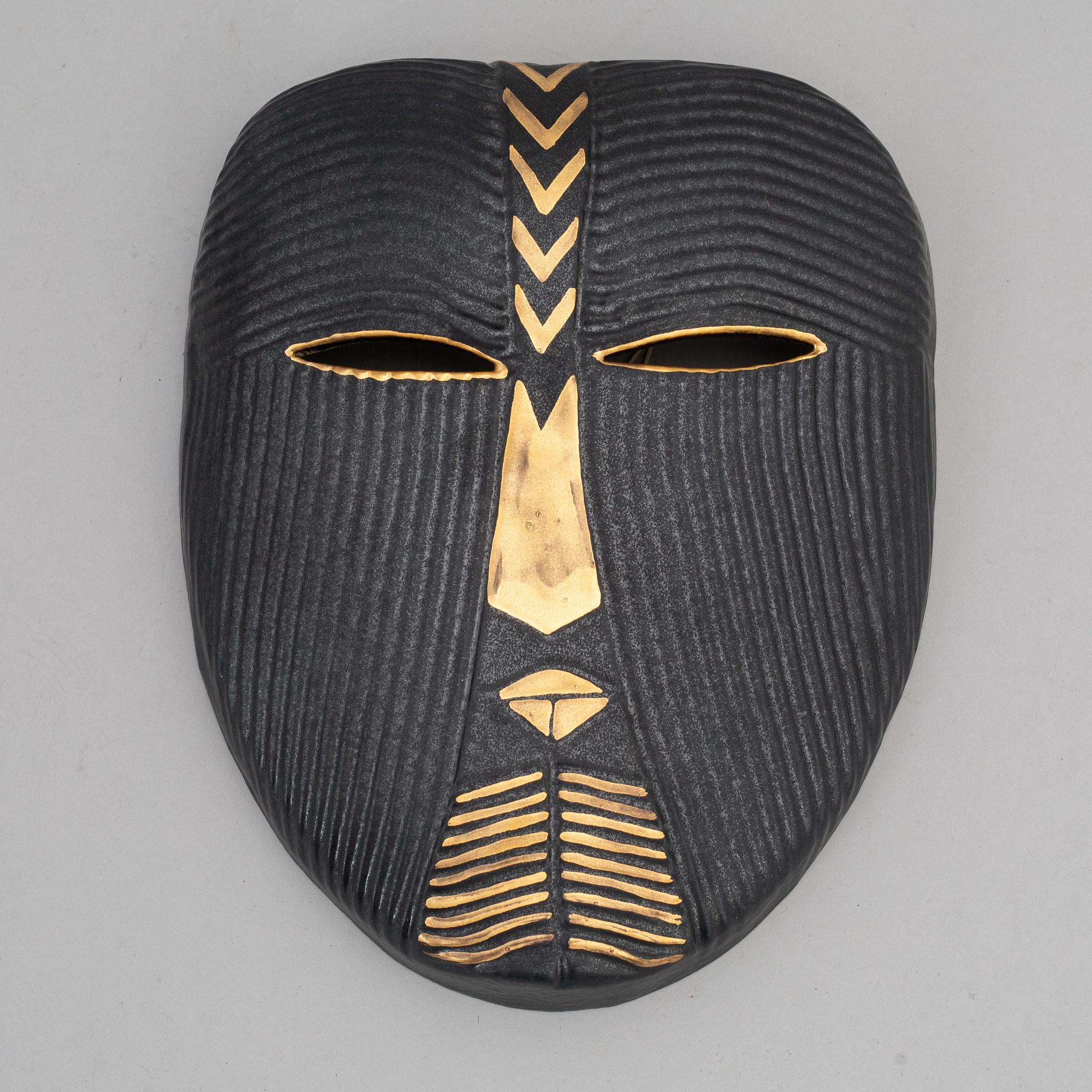 LISA LARSON, mask, stengods, K-studion, Gustavsberg.