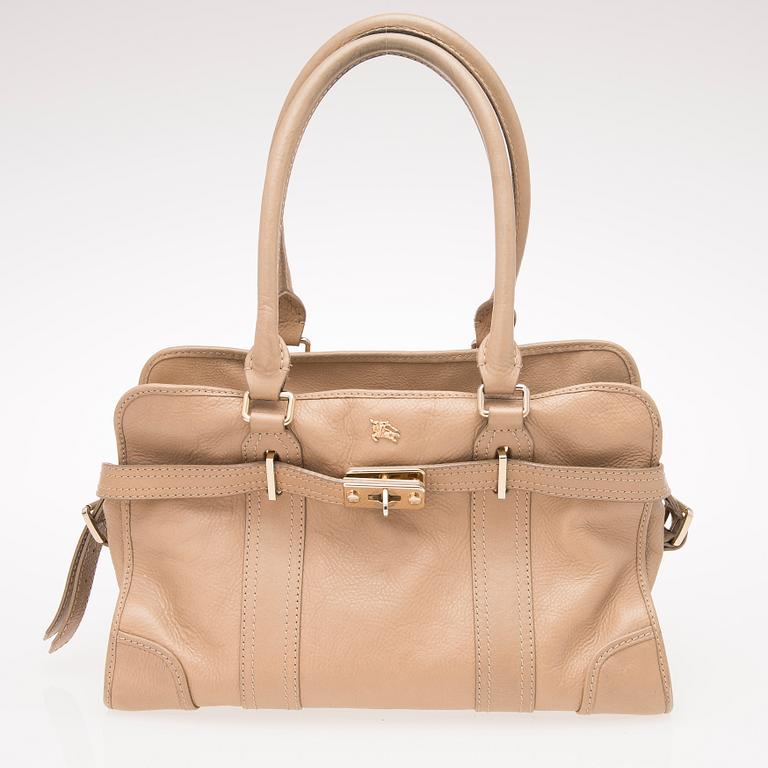 A BURBERRY PRORSUM BAG.