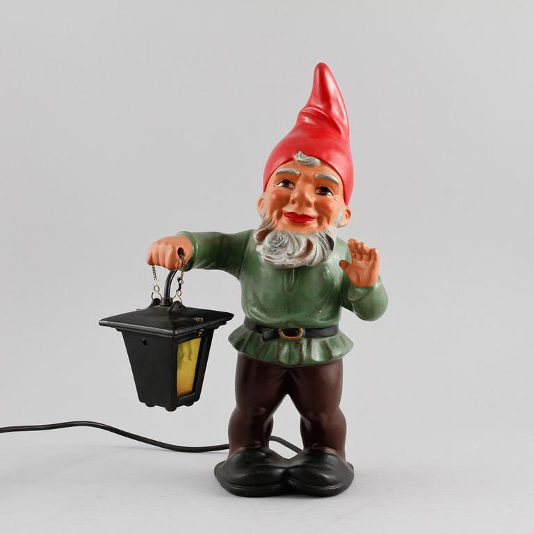 TOMTE MED LYKTA, lergods, Heissner, 1900-talets andra hälft.