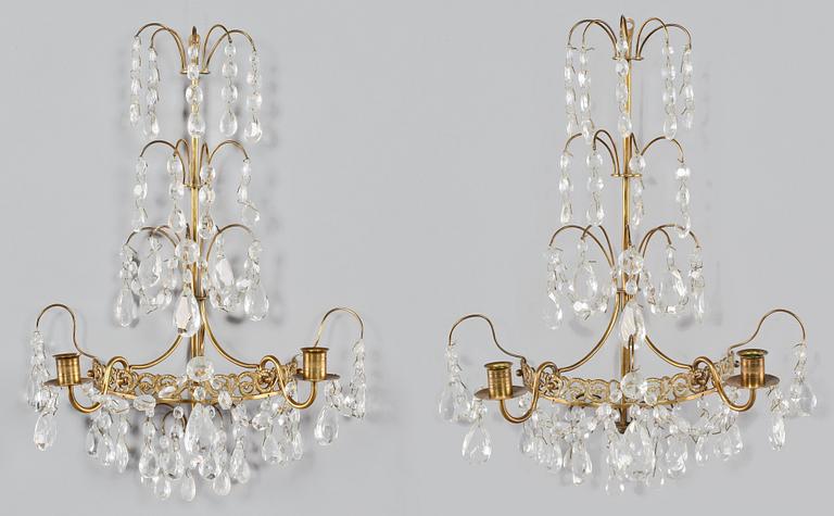 LAMPETTER, ett par, gustaviansk stil, 1900-talets mitt.