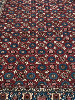 A CARPET, a semi-antique Veramin, ca 307-310 x 202,5-206 cm.