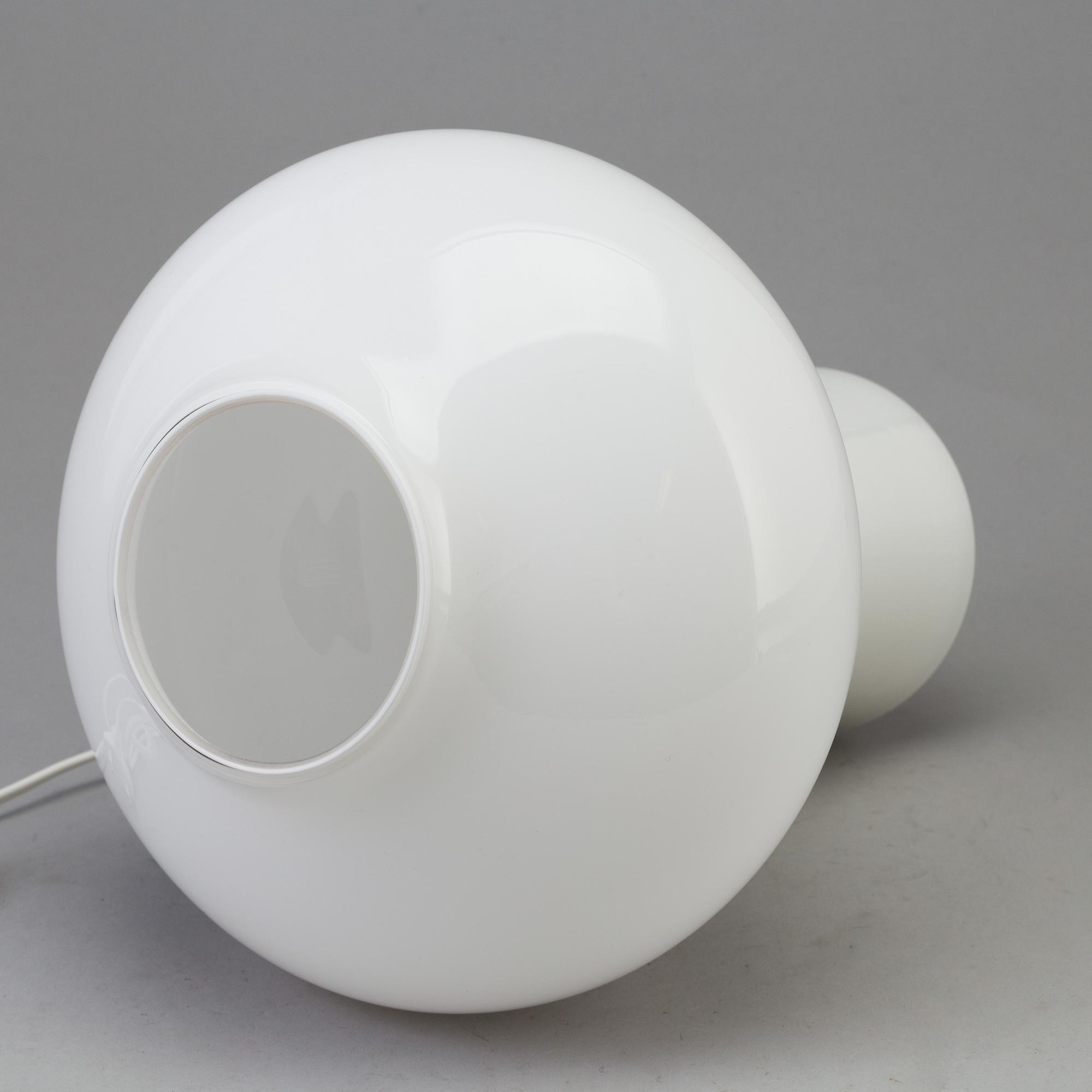 A 'Zaffiro Fungo" glass table light by Massimo Vignelli/Paulo Venini, Italy.