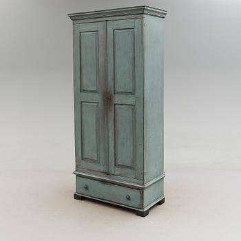 KLÄDSKÅP, 1800-talets första hälft.