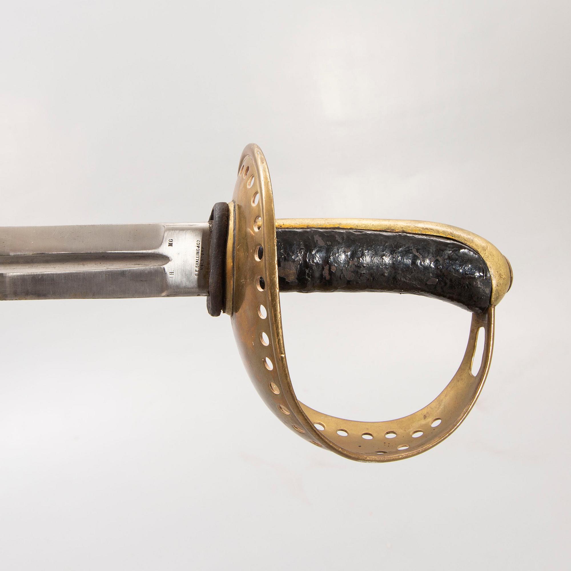 A Swedish cavalry sword 1893 pattern, with scabbard.