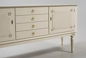 SIDEBOARD, gustaviansk stil, 1900-talets andra hälft.