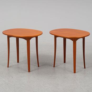 CARL MALMSTEN, a pair of 'Ovalen' mahogany tables.