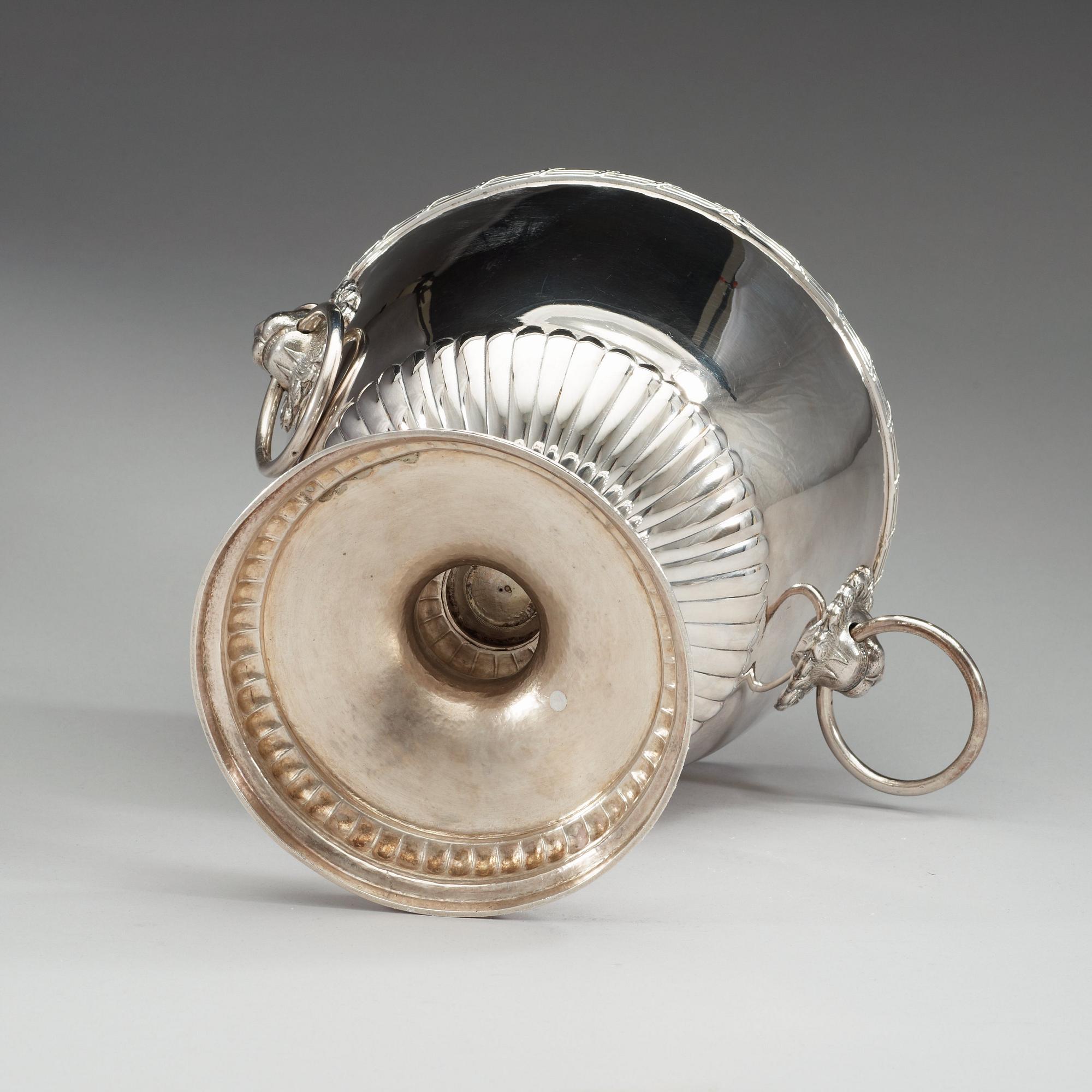 Erik Holmberg, terrin med lock, silver, Lund 1796. Gustaviansk.
