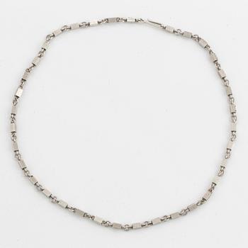 WIWEN NILSSON, silver necklace.