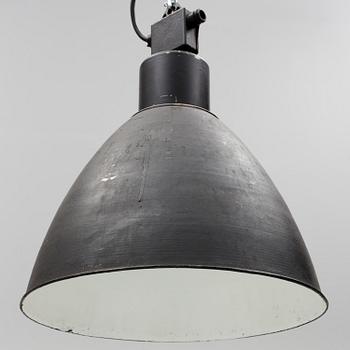TAKLAMPA, industri, 1900-tal.