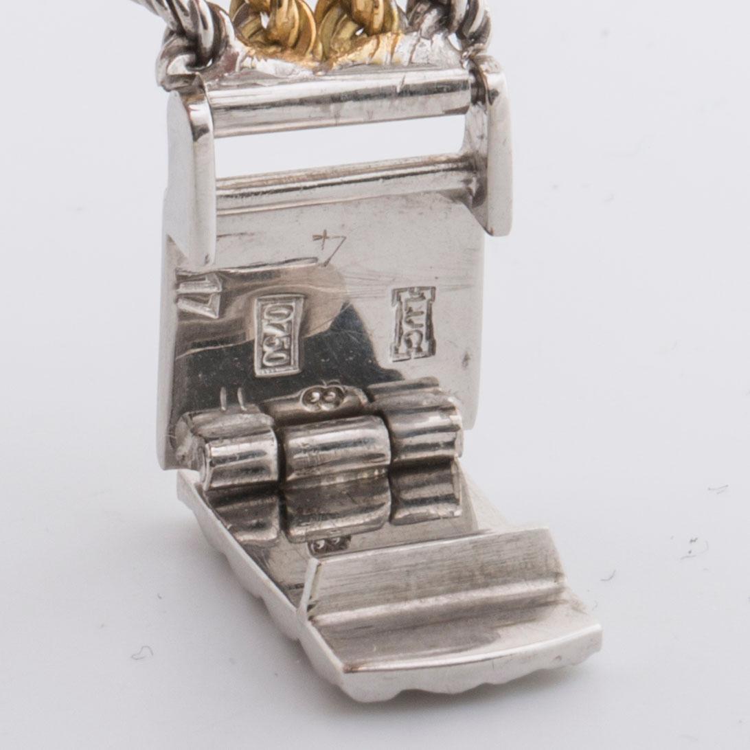CHOPARD WRISTWATCH, 18K gold and whitegold, brilliant and single-cut diamonds 1,18 ct in total, 22 mm, quartz movement.
