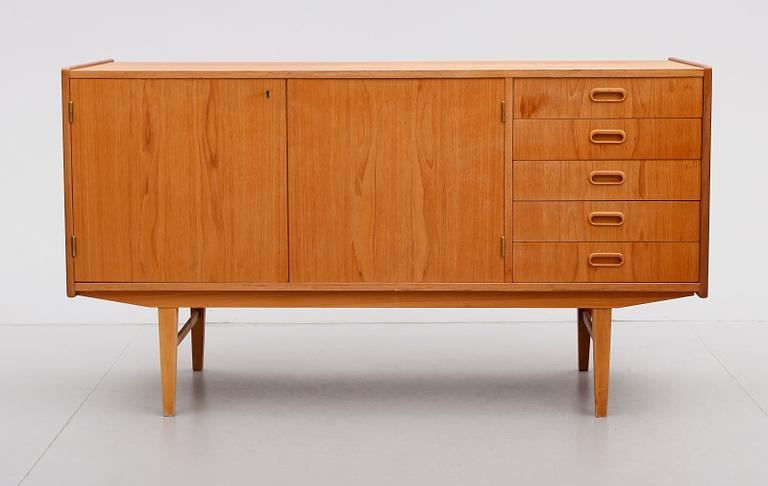 SIDEBOARD, 1900-talets andra hälft.