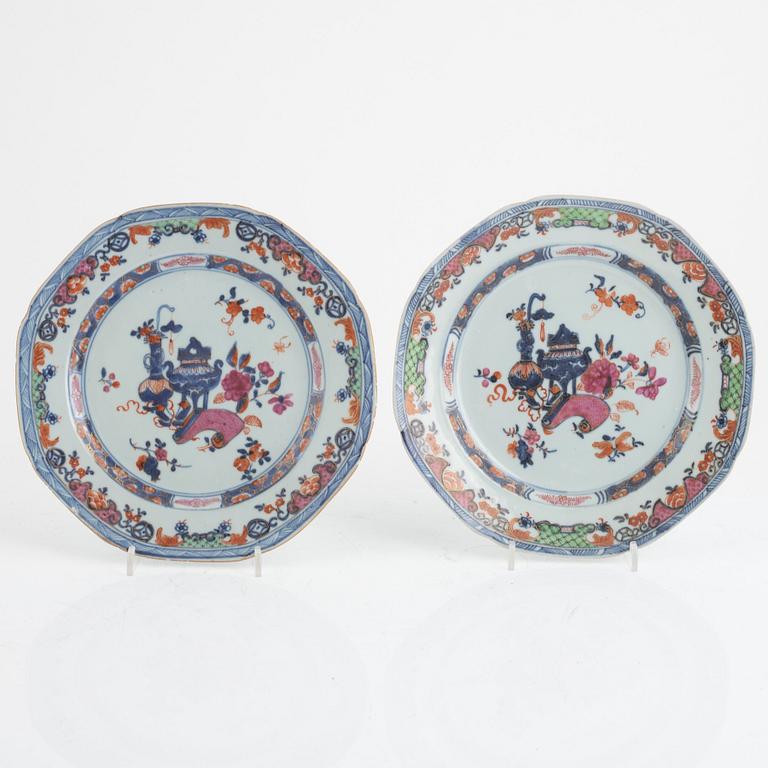 Seven plates and a serving dish, China, Qianlong (1736-95).