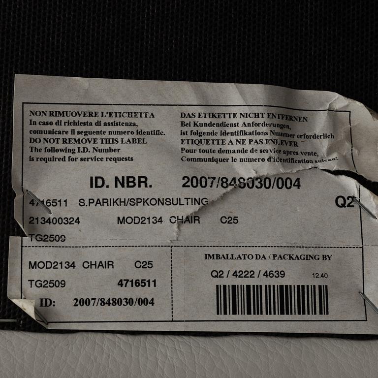 NATUZZI, fåtöljer, ett par, Italien, 2000-tal.