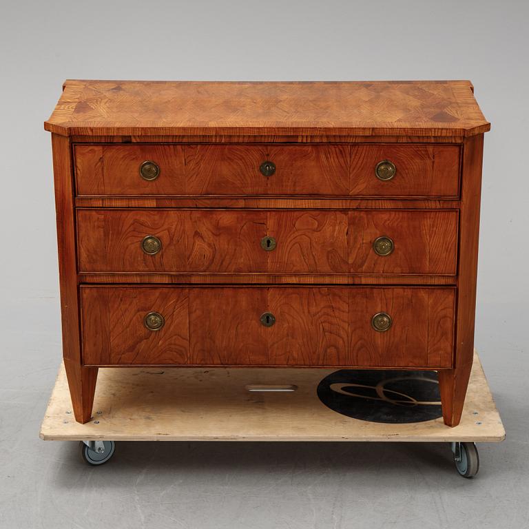 A late gustavian chest of drawers, ca 1800.