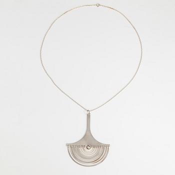 Tapio Wirkkala, A sterling silver necklace "Kuunsirppi". Westerback, Helsinki 1973.