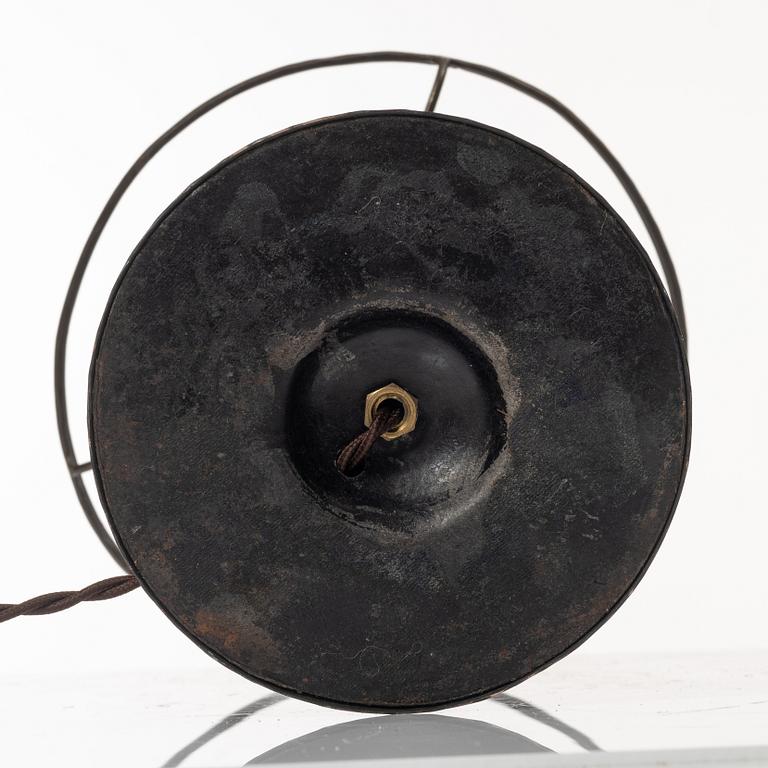 Harald Notini, a table lamp model "6834", Arvid Böhlmarks Lampfabrik, Stockholm, 1920s.