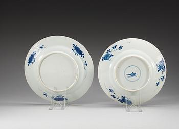 A set of eight odd blue and white dishes, Qing dynasty, Kangxi (1662-1722).