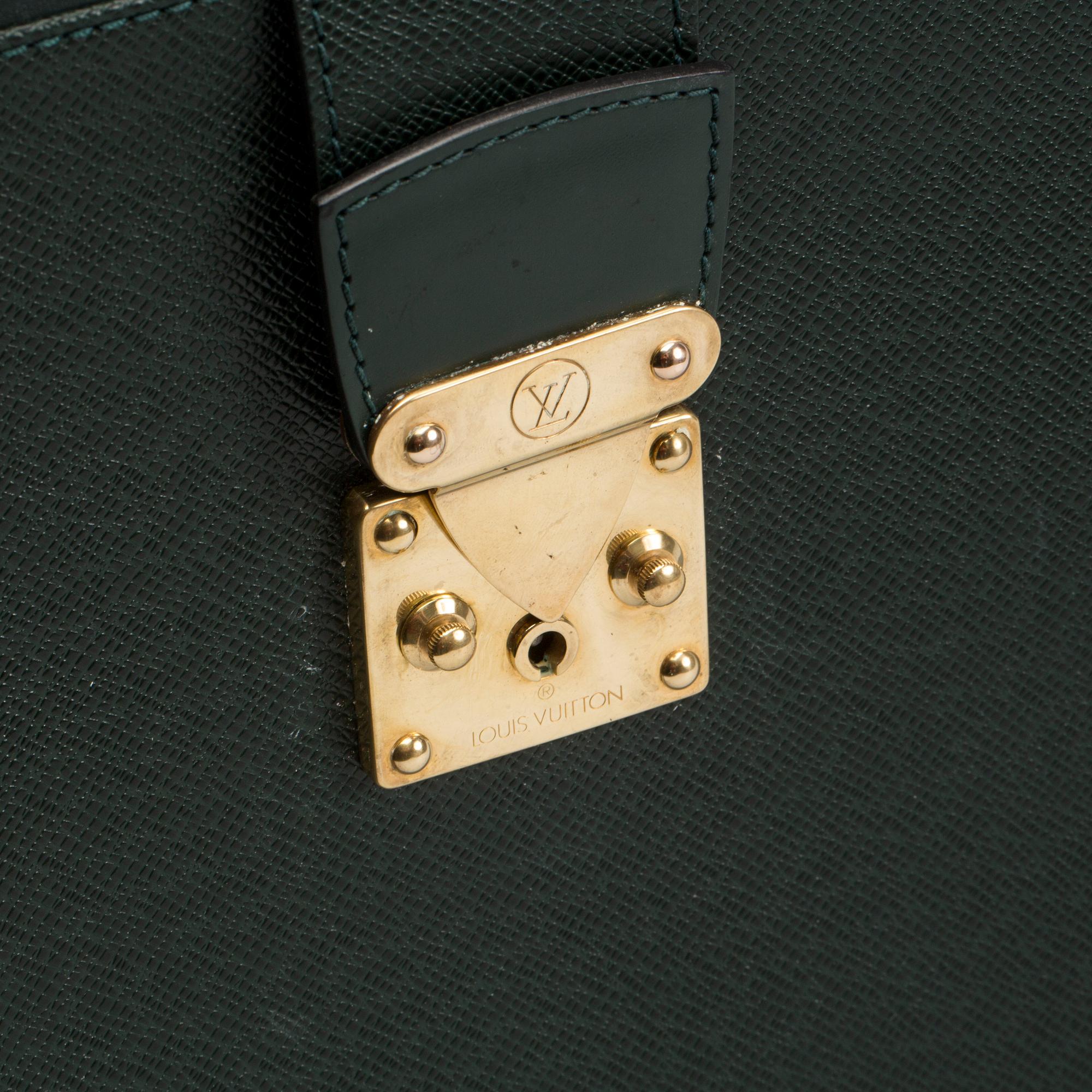 PORTFÖLJ, Louis Vuitton.