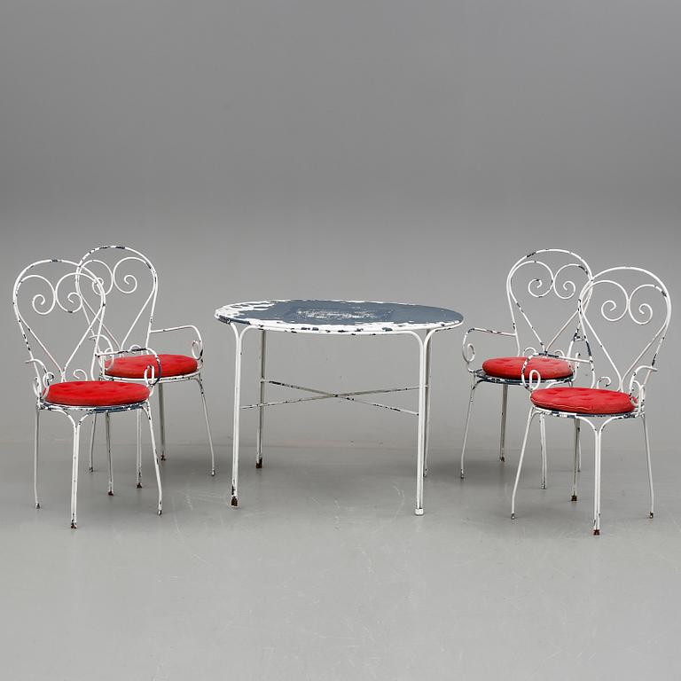 TRÄDGÅRDSMÖBLEMANG, 5 delar, järn, 1900-talets mitt.