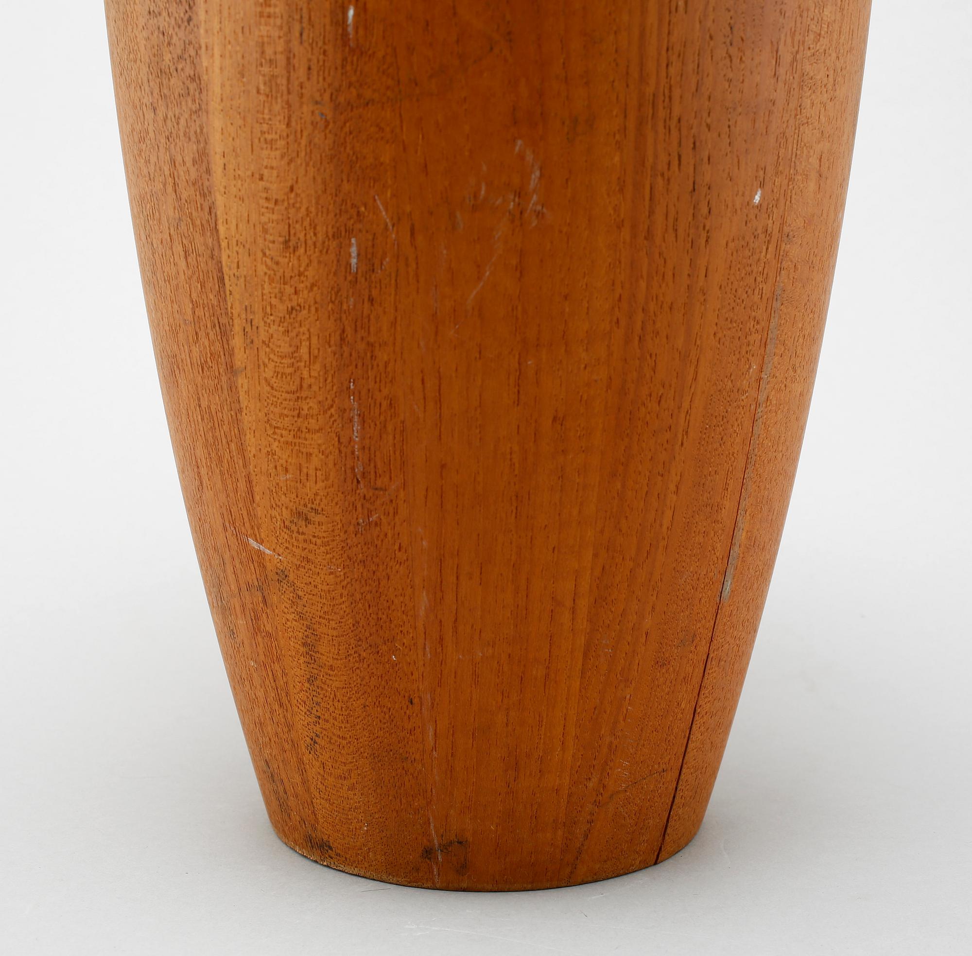 A teak ice bucket by Jens H Quistgaard for Dansk Designs, 1950/60s.