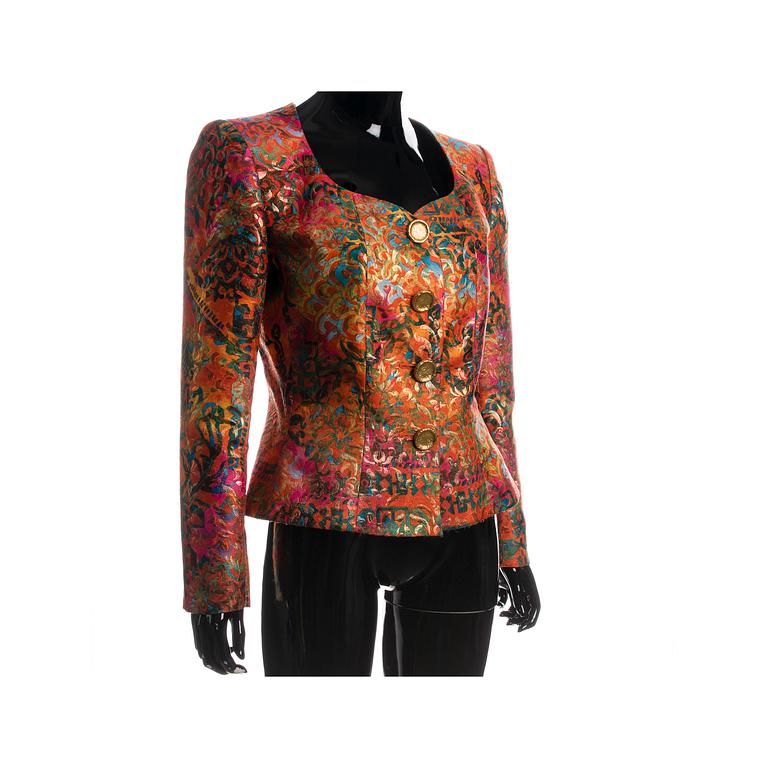 KAVAJ, Yves Saint Laurent.