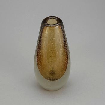 VAS, glas, Gunnel Nyman, Notsjö, Finland, kring 1900-talets mitt.