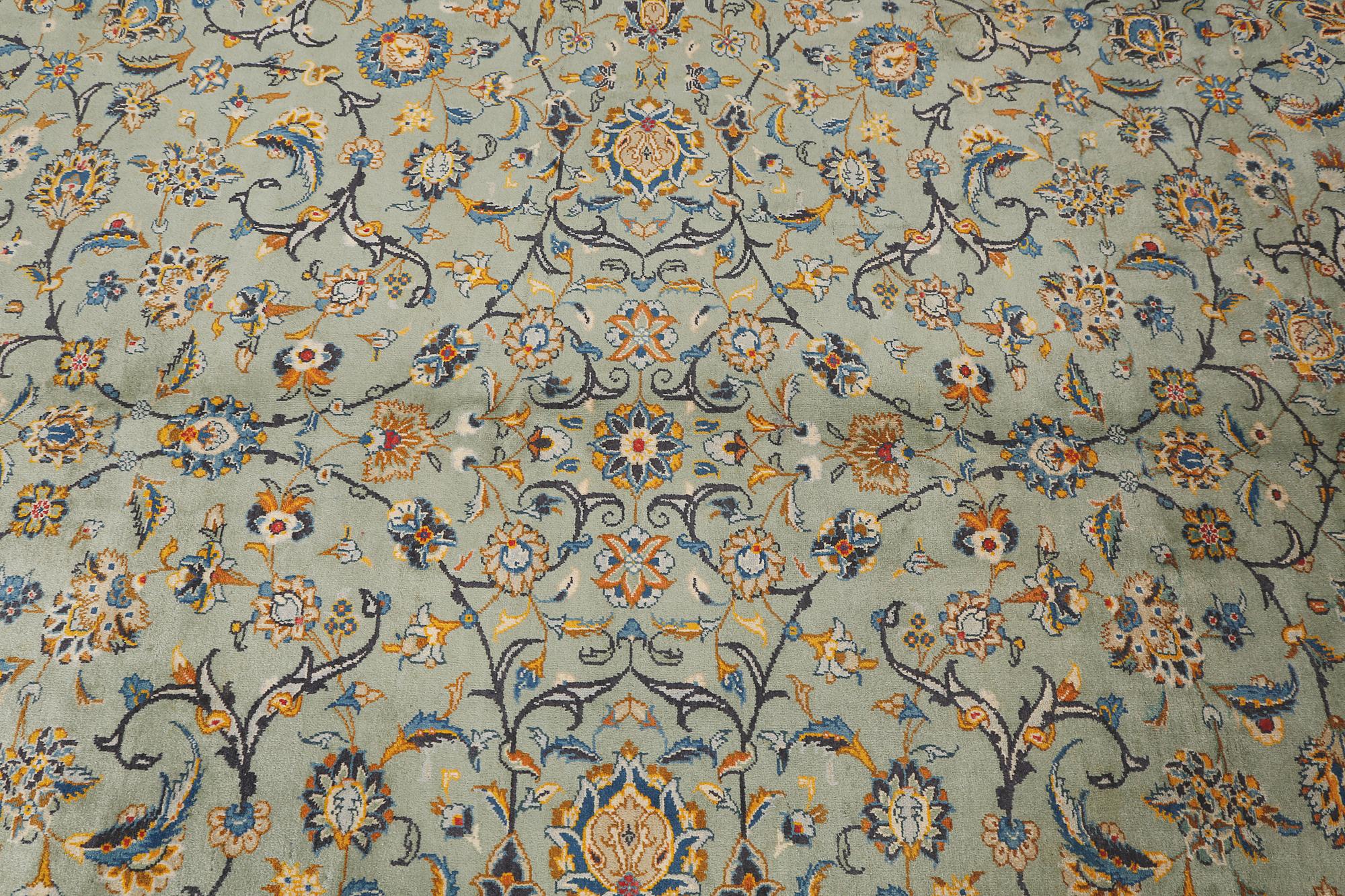 MATTA, Keshan, signerad, ca 380x280 cm.