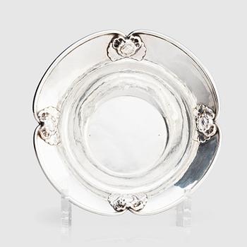 4. Georg Jensen, skål, Köpenhamn 1918, 830/1000 silver, design nr 25, svenska importstämplar GAB F.