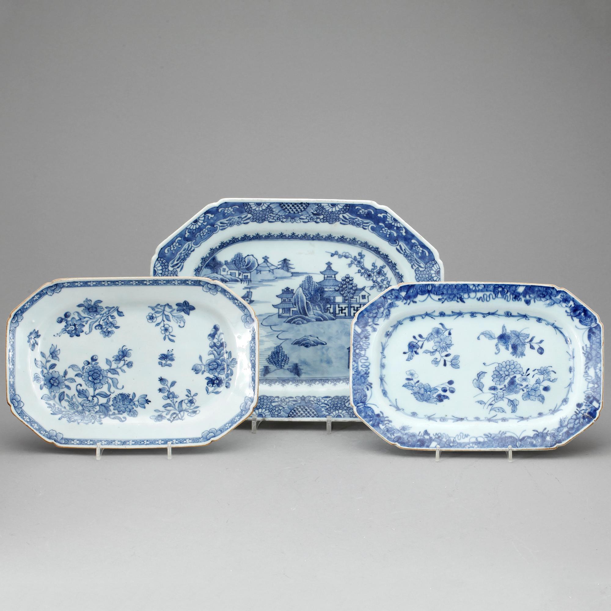 STEKFAT, 3 st, porslin, Kina, 1700-tal.