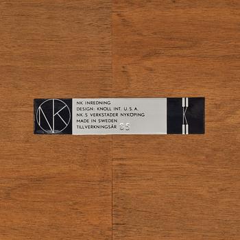 HURTS, Knoll International, licenstillverkat vid NKs verkstäder.