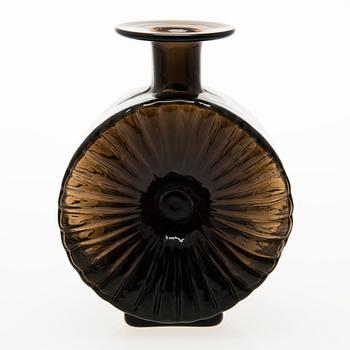 HELENA TYNELL, a 'Sun bottle' for Riihimäen Lasi Oy. In production 1964-1974.