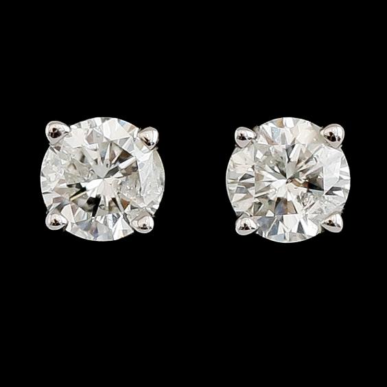 ÖRHÄNGEN, 1 par, 14 k vitguld, briljantslipade diamanter tot ca 0.63 ct.
