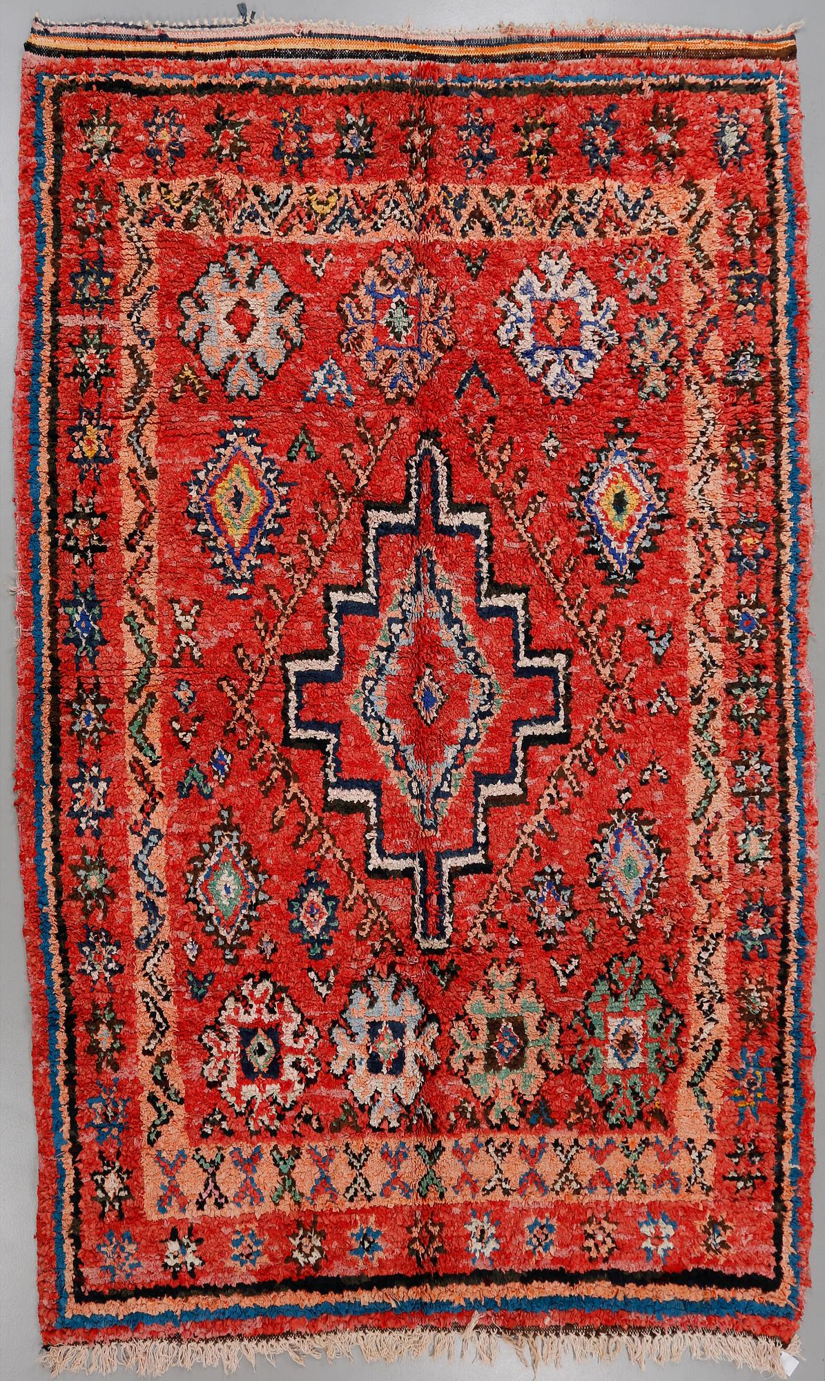 MATTA, Marocko, ca 285x 195 cm.