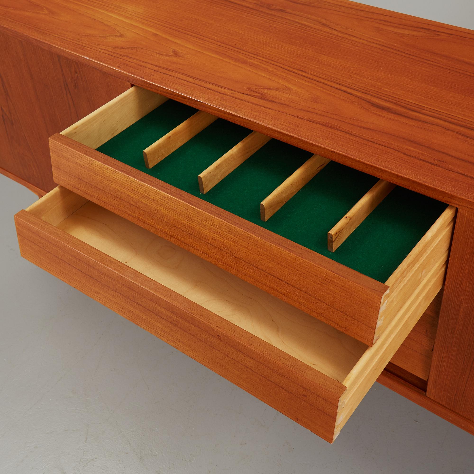 NILS JONSSON, sideboard, "Trio", Troeds, Bra Bohag, Bjärnum, 1900-talets andra hälft.