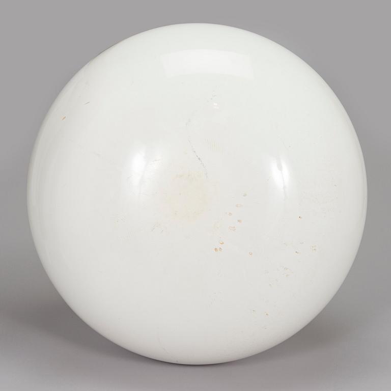 Eero Aarnio, nojatuoli, "Pastilli" Adelta.