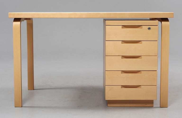 BORD samt HURTS, "297", Alvar Aalto, Artek, 1900-talets andra hälft.