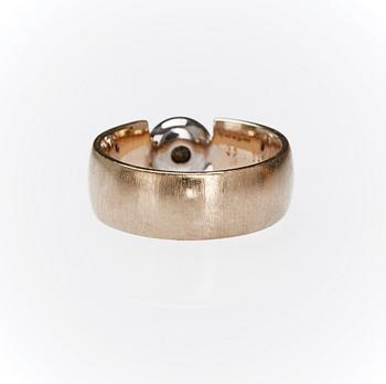 RING, med briljantslipad diamant, ca 0.10 ct.