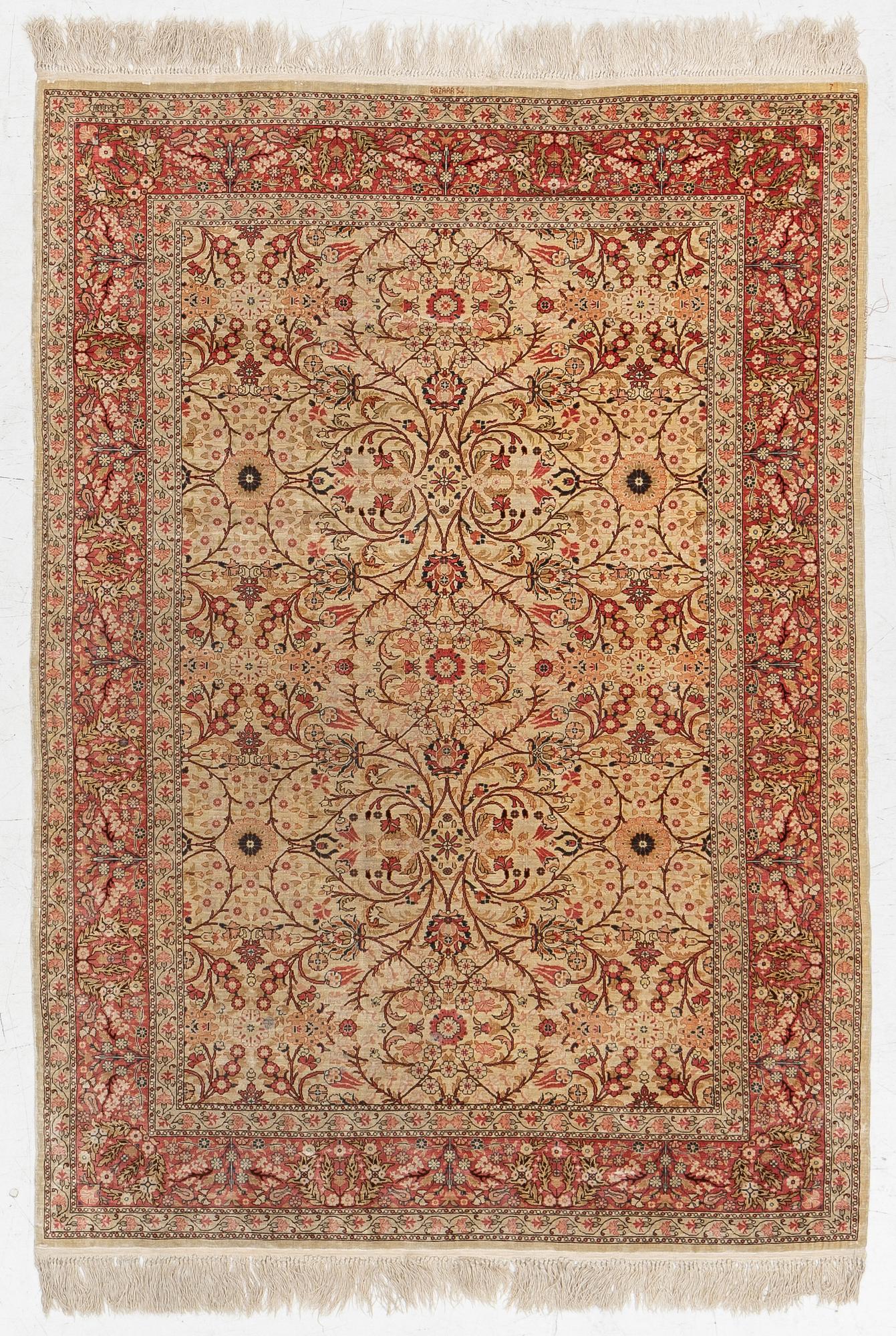 Matta, Hereke, silk, ca 148 x 105 cm.