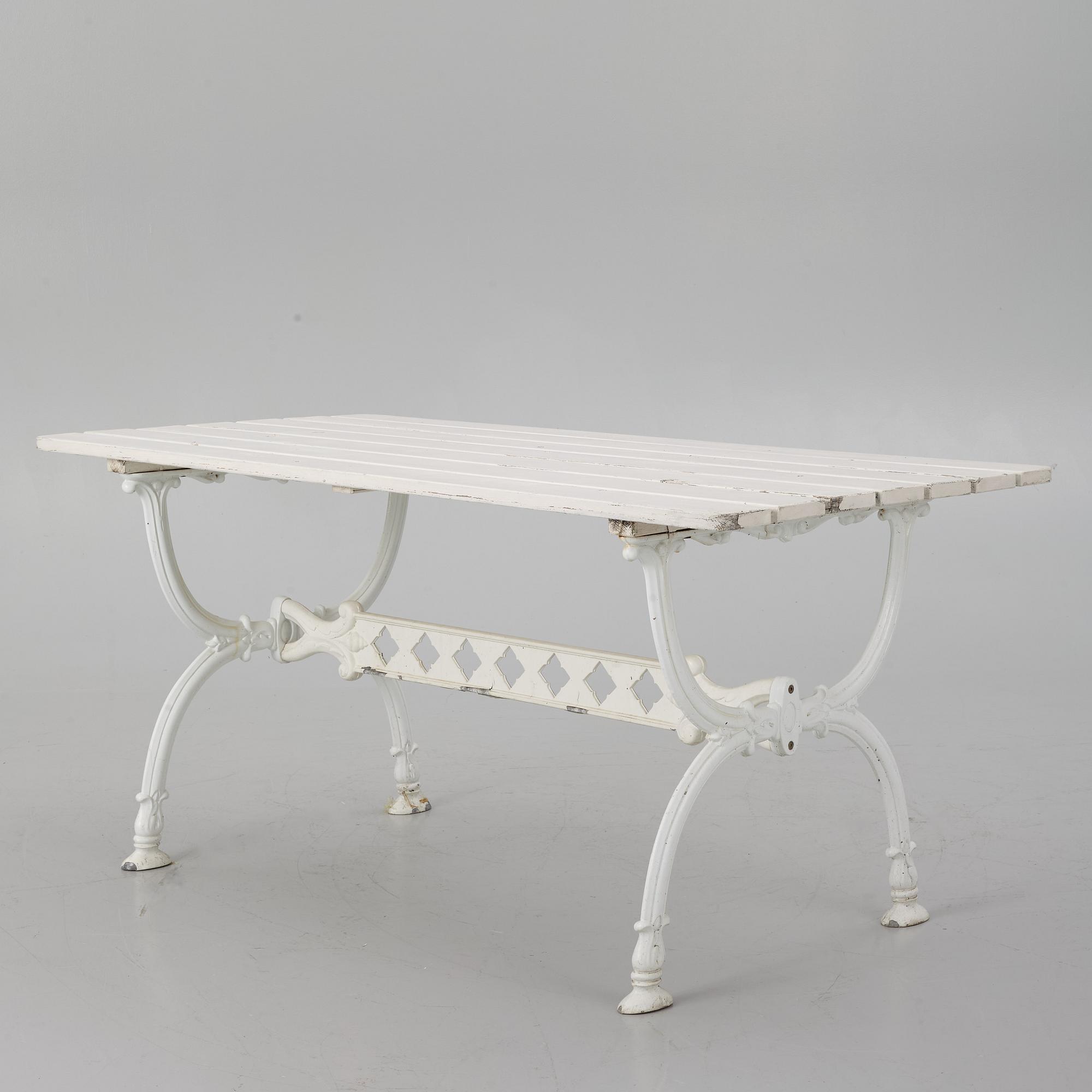 Trädgårdsbord, Byarum, 1900-talets slut.