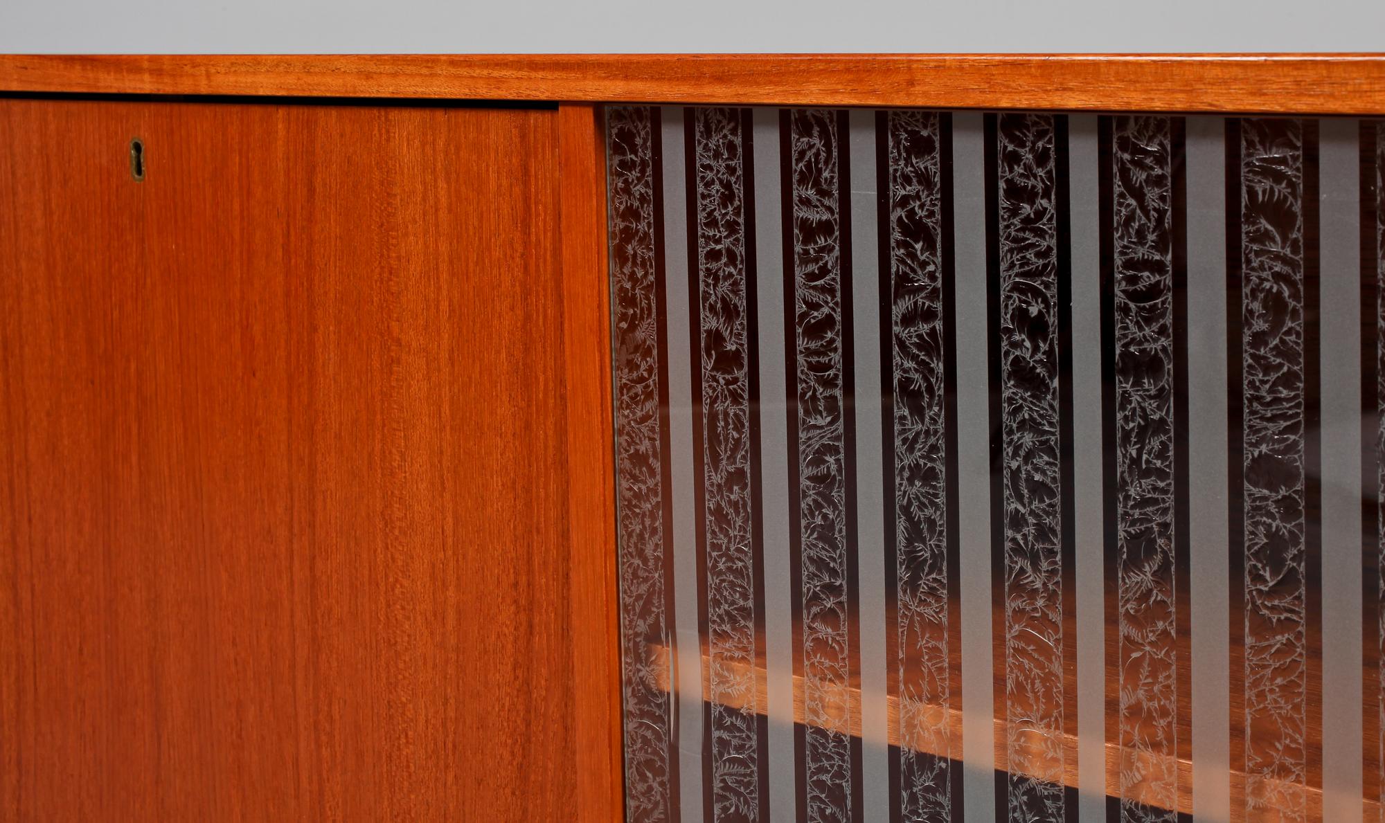 SIDEBOARD, 1900-talets andra hälft.