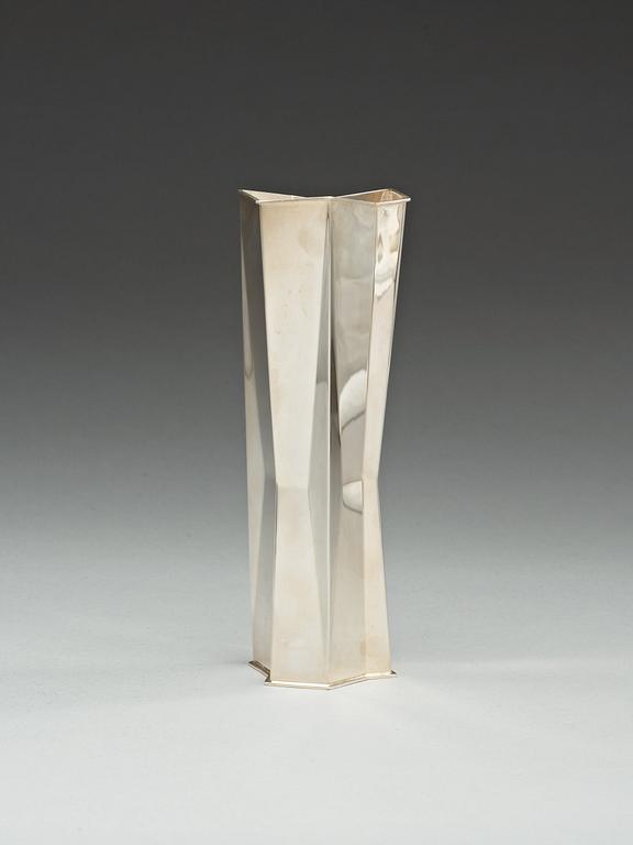 A Tapio Wirkkala 830/1000 silver vase, Hämeenlinna, Finland 1979.