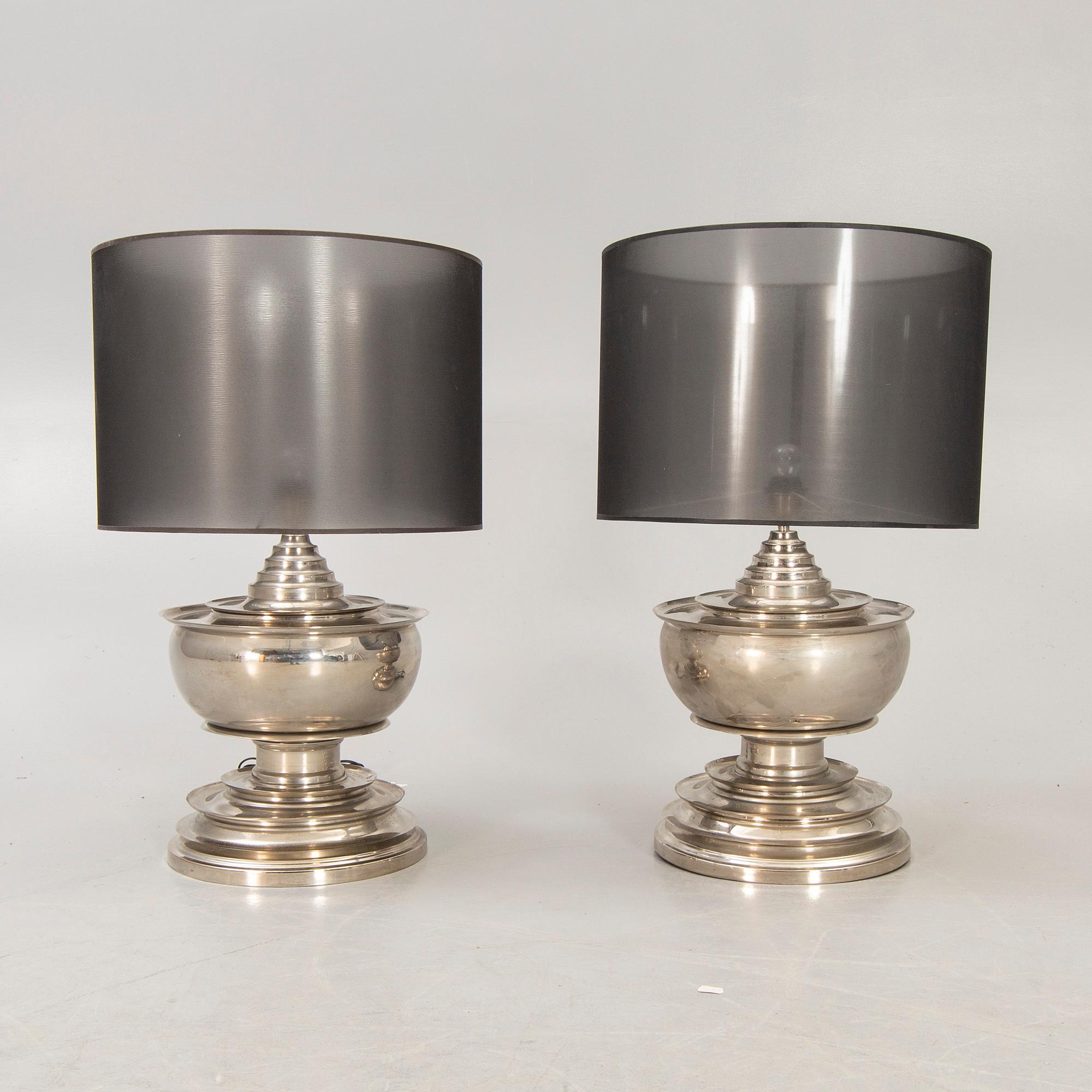 A pair of Eichholtz "Pagoda" 21st century metall table lamps.