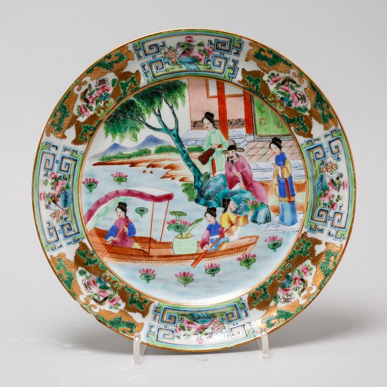 Seven porcelain plates from China, late 19th/early 20th century.