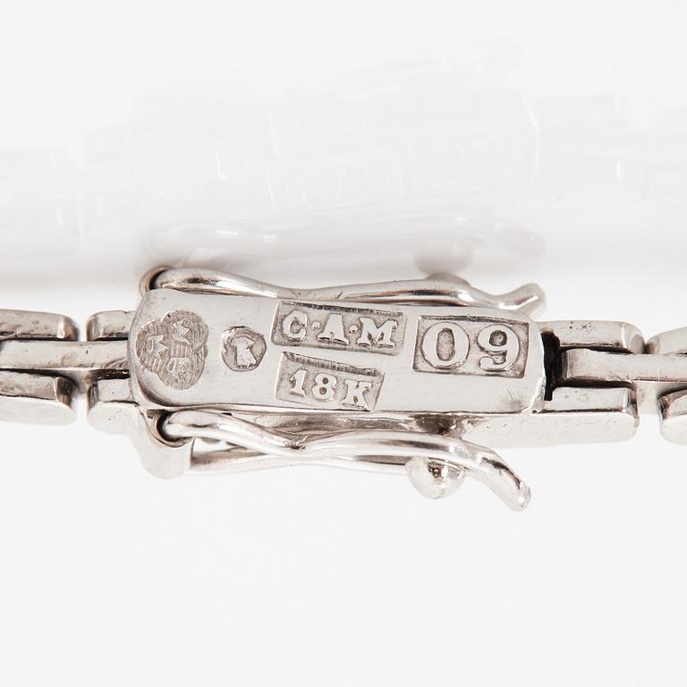 Armband 18K vitguld med runda briljantslipade diamanter.