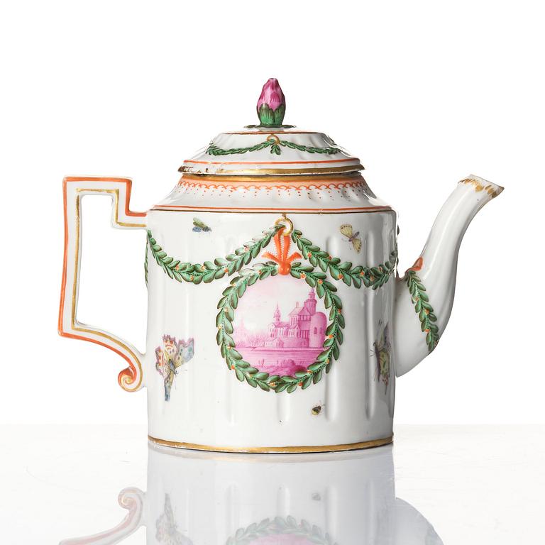 A Marieberg tea pot with cover, circa 1780.