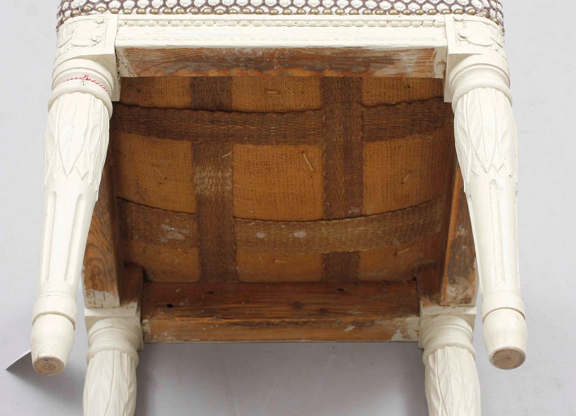 TABURETT, gustavianskt provinsarbete omkr 1800.