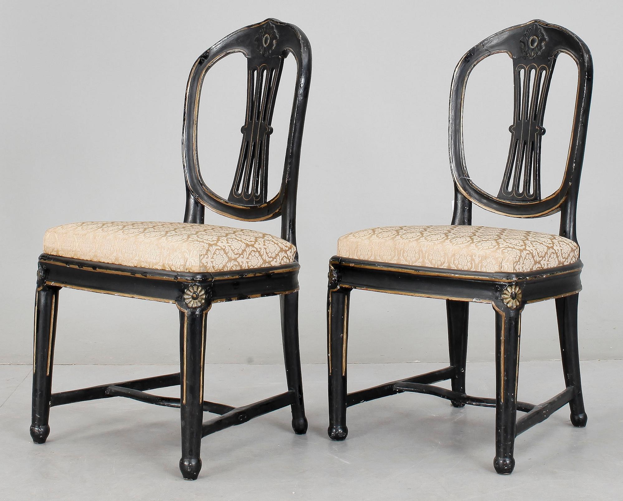 STOLAR, ett par, gustaviansk provinsarbete, 1800-talets första hälft.