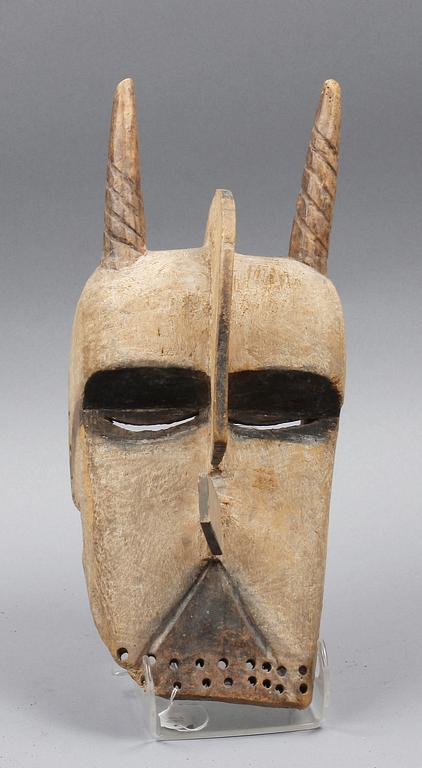 DANSMASKER, 2 st, Afrika.